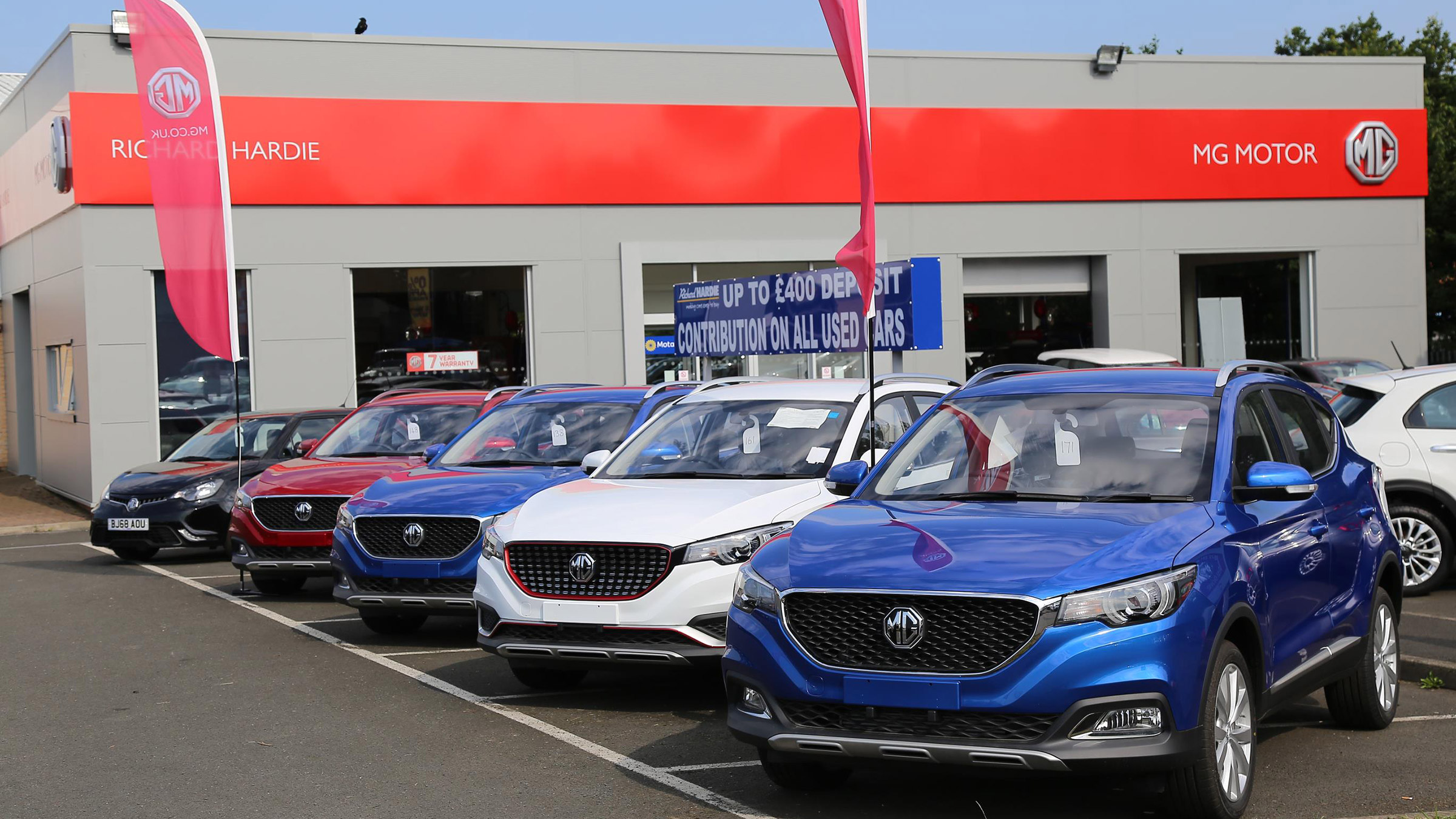 Calls for car dealerships to reopen as closures costs 